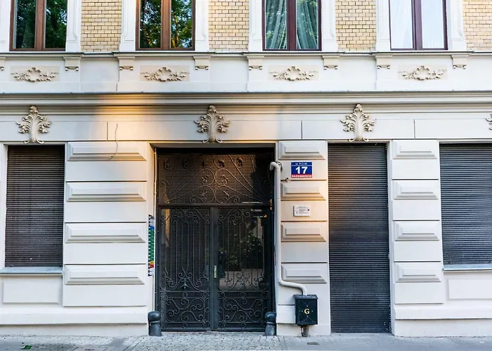 Kobro - New Center Of